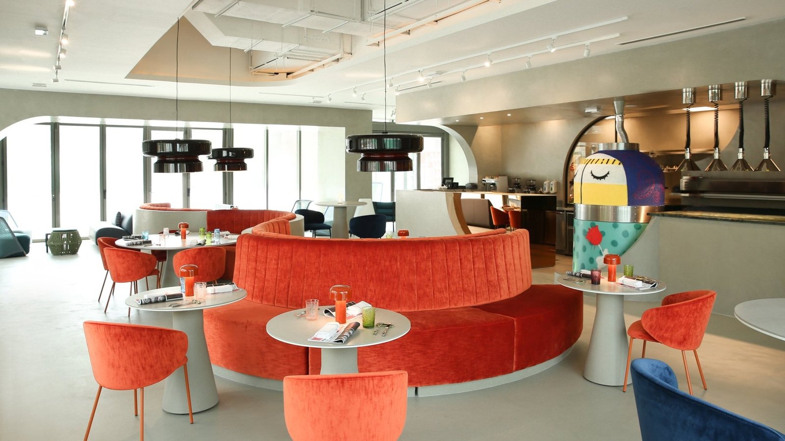 Café #999 interior